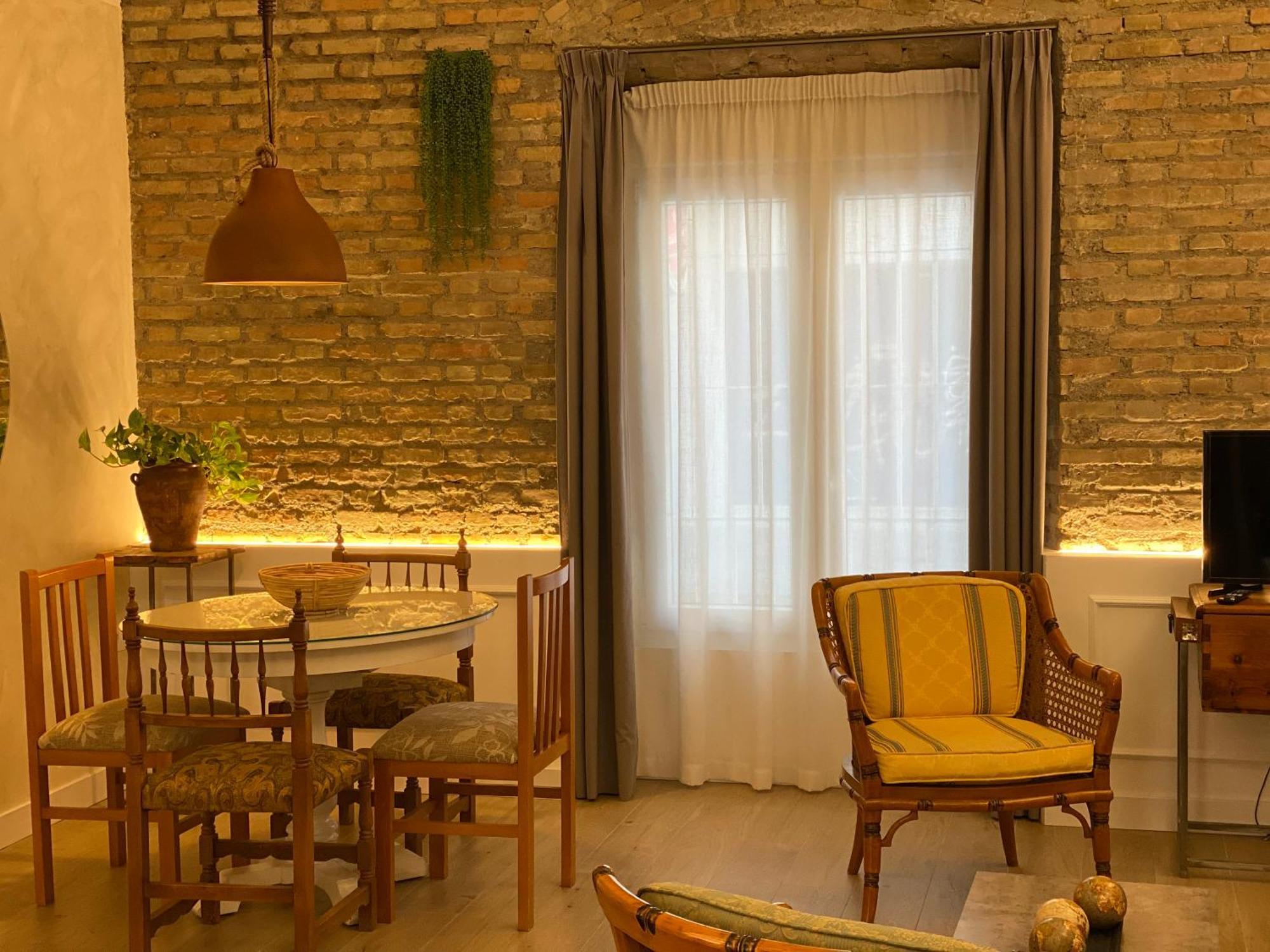 Guni Suites Ronda Pangsapuri